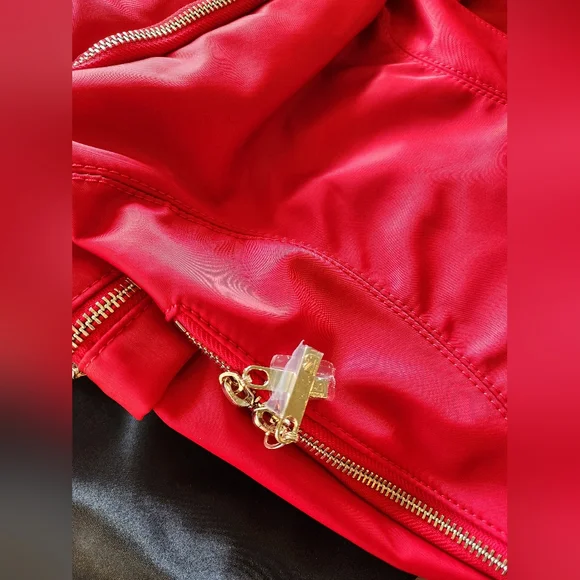 Buffbunny Gamechanger Backpack (OG version) - Mi Corazon with Gold Hardware - Picture 5 of 6